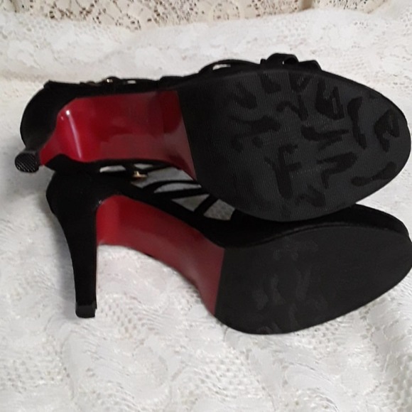 Crape Myrtle Sz 9 Black Strappy Ankle Strap Heels EUC - Picture 4 of 8